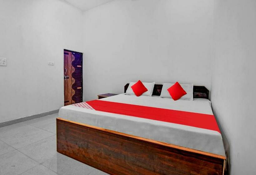 Трехместный Номер Классика, Oyo Flagship Highway Suites
