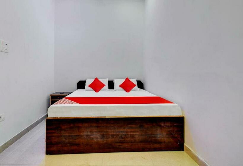 Трехместный Номер Классика, Oyo Flagship Highway Suites