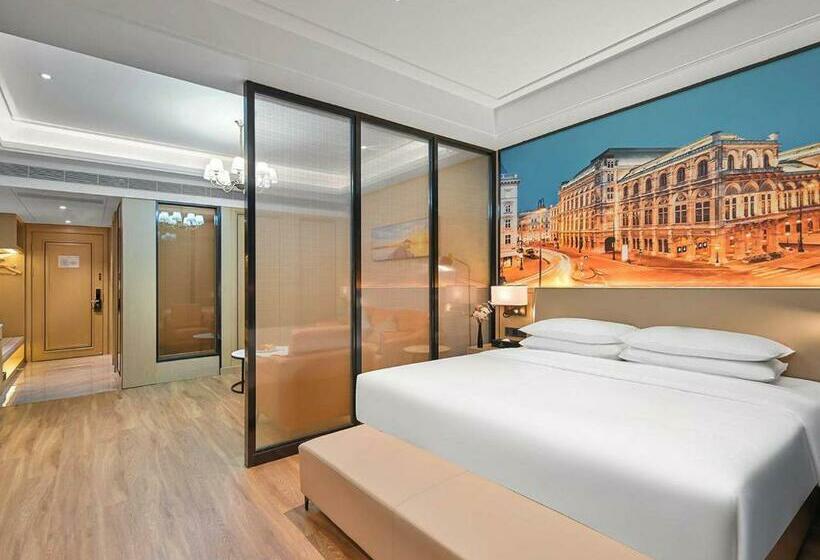 اتاق اجرایی با تخت بزرگ, Vienna International Hotel Chongqing Central Park 5 0