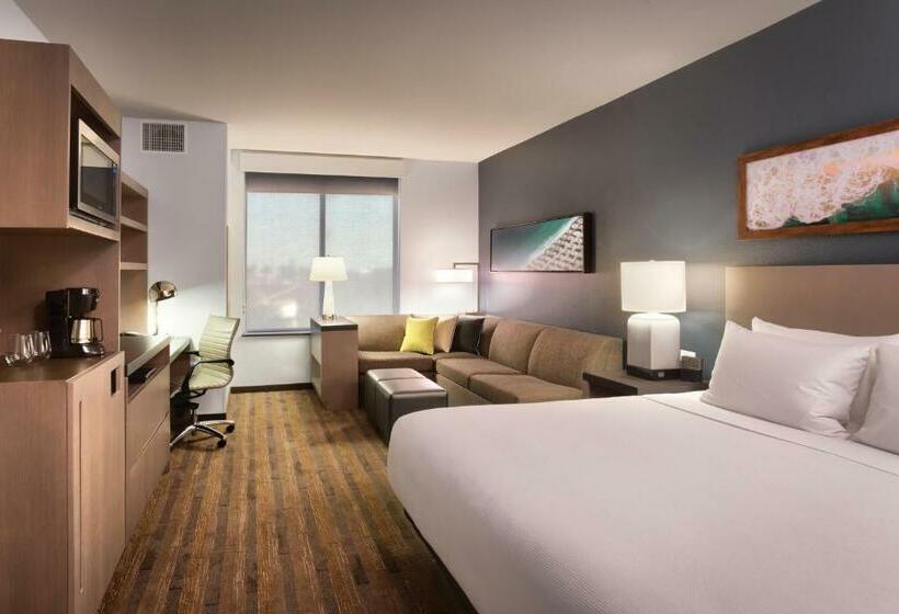 Standard Room King Bed Adapted for people with reduced mobility, Hyatt House At Anaheim Resort/convention Center