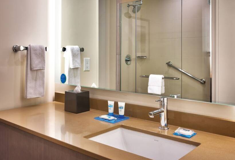 Suite Pat Queen, Hyatt House At Anaheim Resort/convention Center