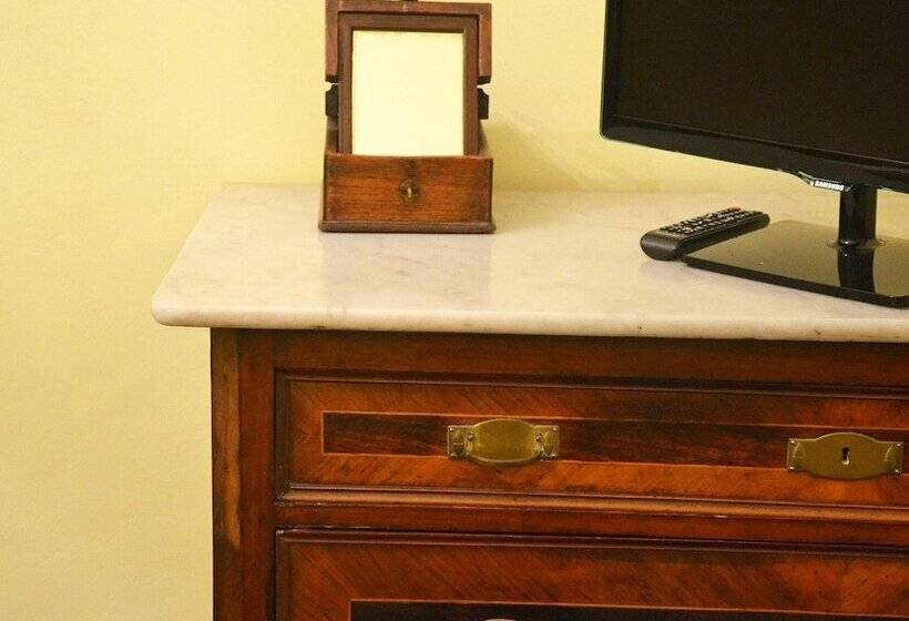 اتاق استاندارد, La Rosa Di Firenze B&b