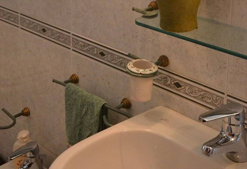اتاق استاندارد, La Rosa Di Firenze B&b