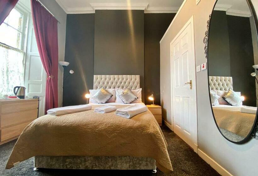 Номер Стандарт, 16 Pilrig Guest House