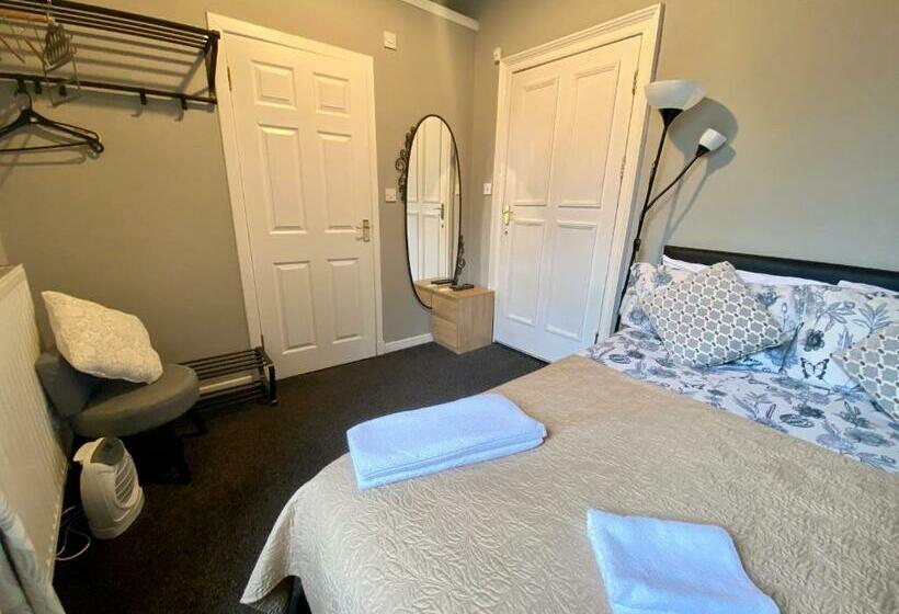 Номер Стандарт, 16 Pilrig Guest House