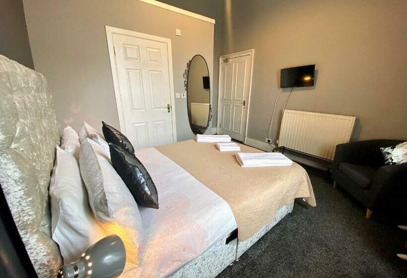 Номер Стандарт, 16 Pilrig Guest House