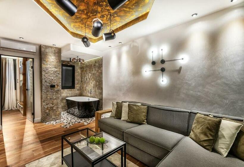 آپارتمان 1 خوابه, One Luxury Suites