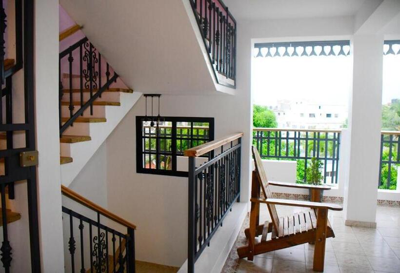 اتاق لوکس, Hostal Marina Samana