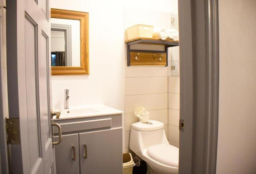 اتاق لوکس, Hostal Marina Samana
