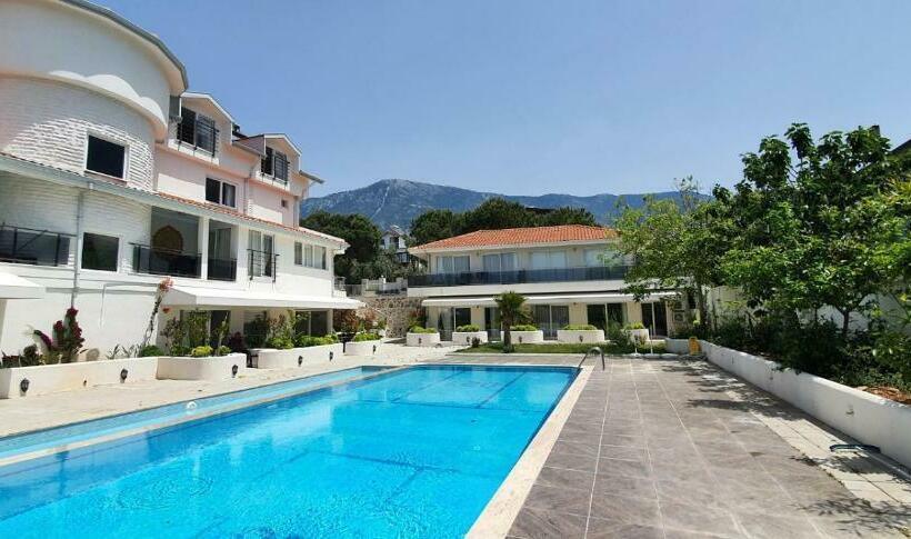 Апартаменты 1 Спальня Вид на Сад, Near Oludeniz Beach Cozy Room With Kitchen