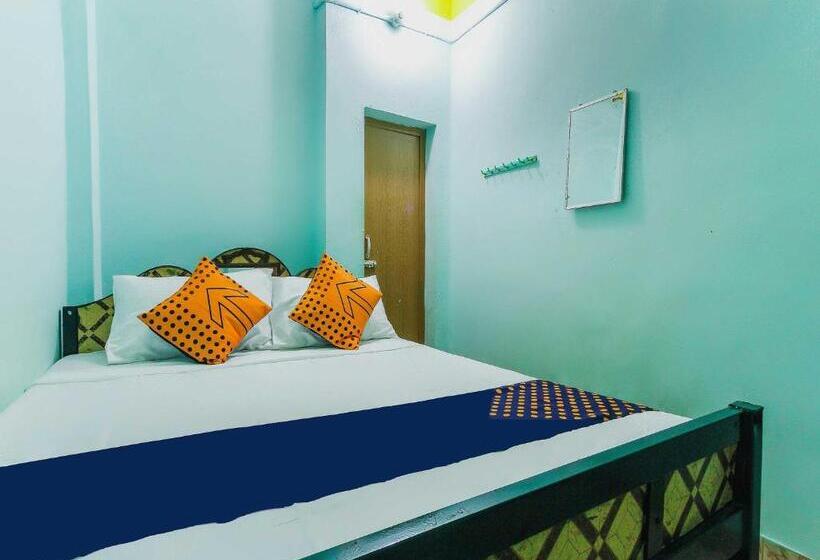 Трехместный Номер Классика, Oyo Flagship Hotel Annai
