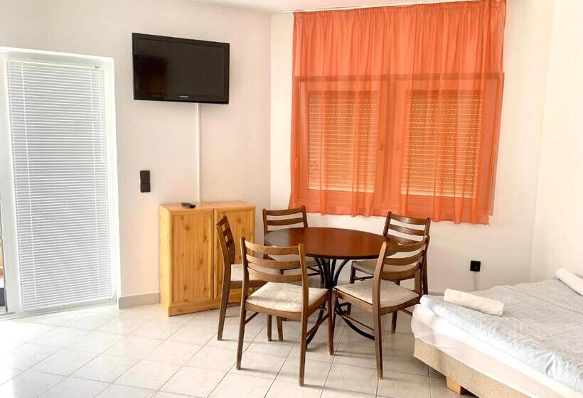 Апартаменты 2 Спальни, Peter S Apartments Siófok