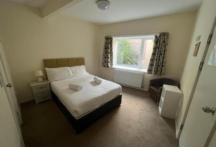 Номер Economy, Crofton House