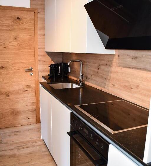 Апартаменты 2 Спальни, Astn Hütten Residenz Waldsicht Königsleiten   Ferienwohnungen