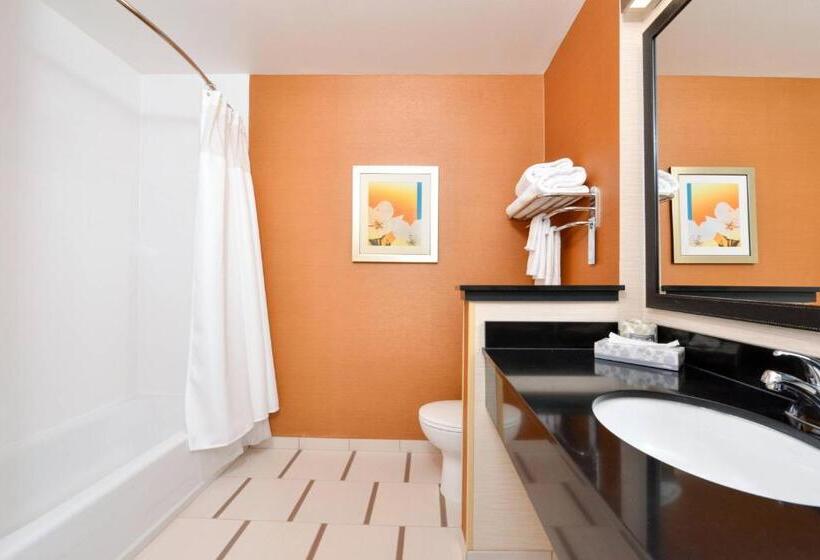 Люкс Кровать Кинг, Fairfield Inn & Suites By Marriott Santa Cruz