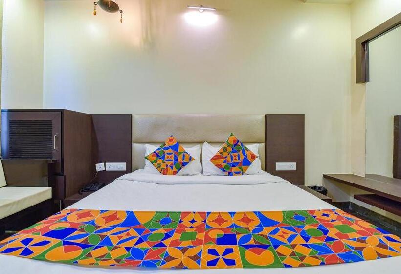 デラックスルーム, Fabhotel Resolute Gopalpura