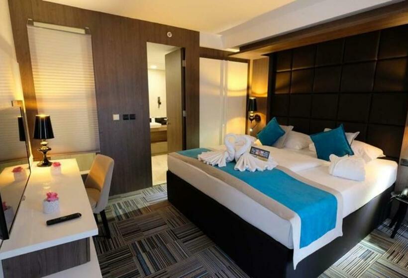 Suite, Hills Sarajevo Congress & Thermal Spa Resort