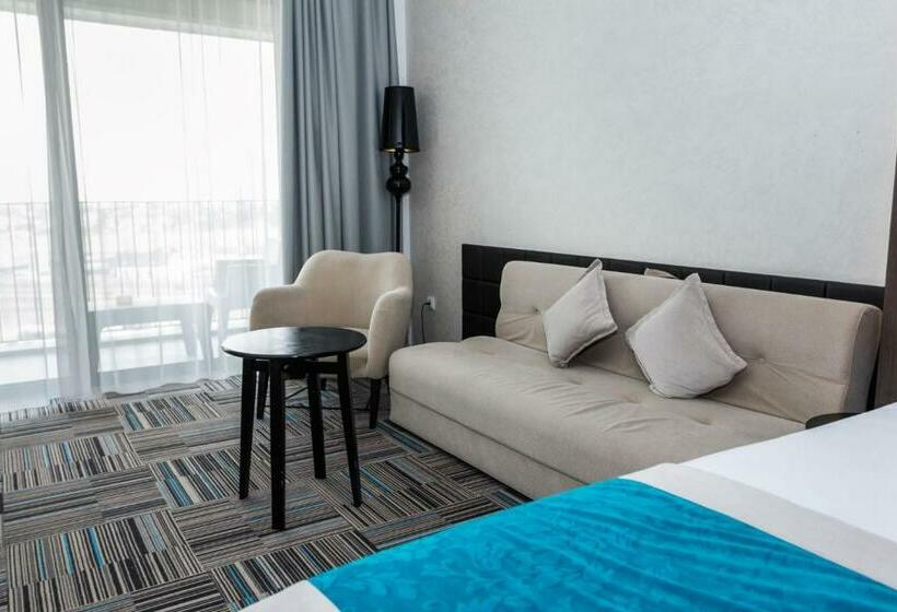 اتاق لوکس با بالکن, Hills Sarajevo Congress & Thermal Spa Resort