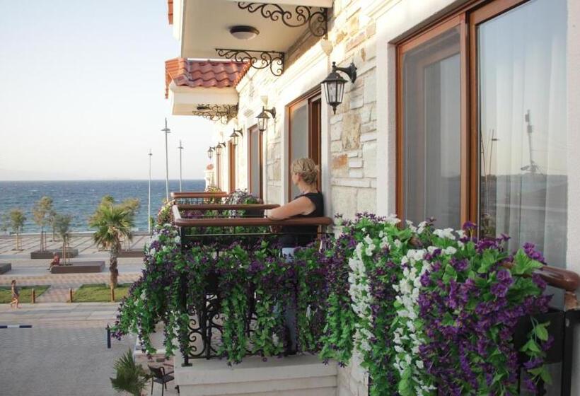 اتاق لوکس با چشم‌انداز دریا, Focamor Otel