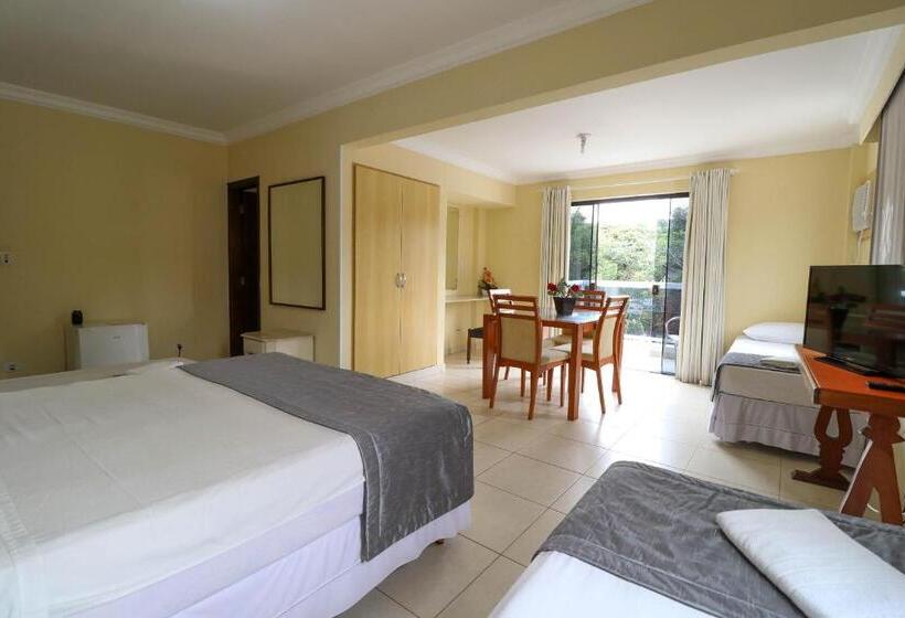 اتاق استاندارد چهارنفره با چشم‌انداز جانبی دریا, Charme Hotel Guarujá Frente Mar