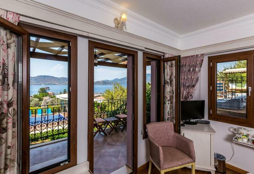 Standard Room Sea View with Balcony, Badem Tatil Evi