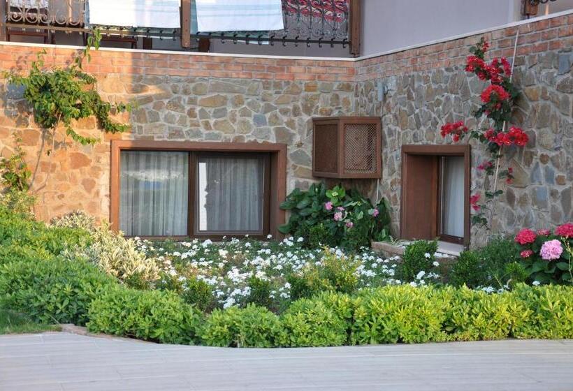 Economy Room, Badem Tatil Evi