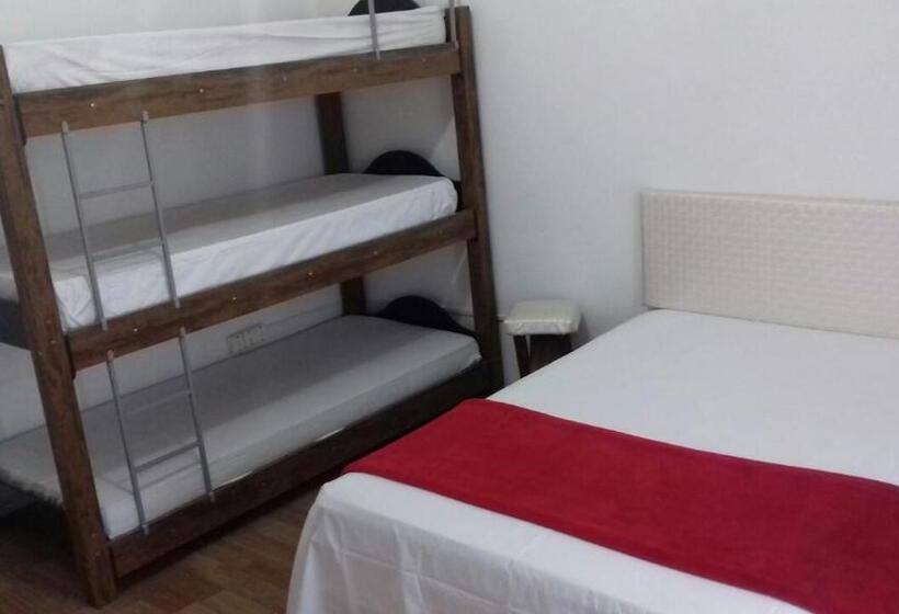 غرفة قياسية رباعية, Pousada Cama & Café