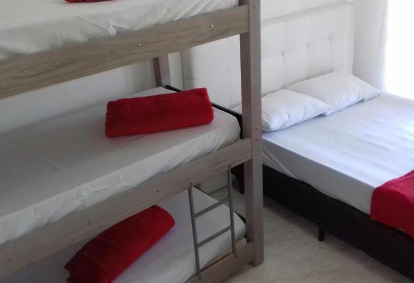 جناح عائلي, Pousada Cama & Café