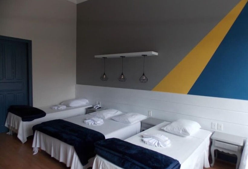 Номер Стандарт Трехместный, Mova Hotel D Oeste   Localizado Em Frente A Praça Principal Da Cidade, Na área Central   Pé Na Praça