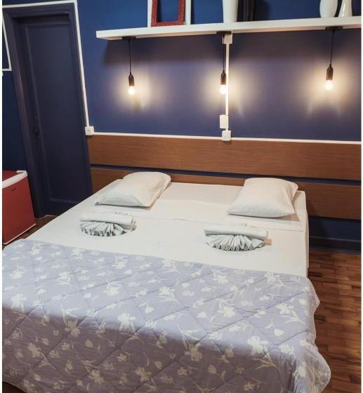 Четырехместный Номер Стандарт, Mova Hotel D Oeste   Localizado Em Frente A Praça Principal Da Cidade, Na área Central   Pé Na Praça