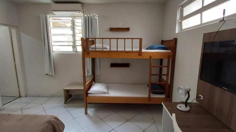 스위트, Floripa Hostel