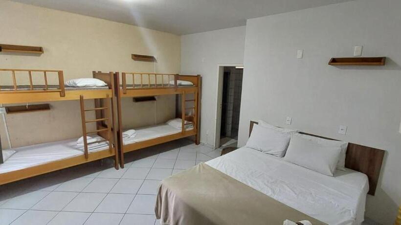 スイート, Floripa Hostel