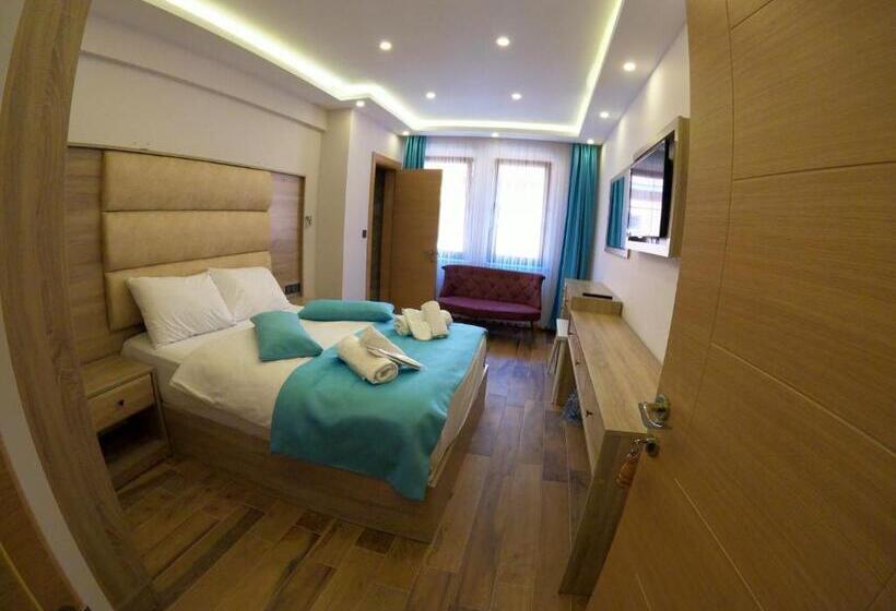 디럭스 룸, Danis Motel