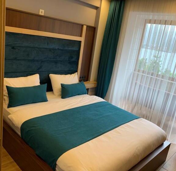 스탠다드 룸 호수 전망, Danis Motel