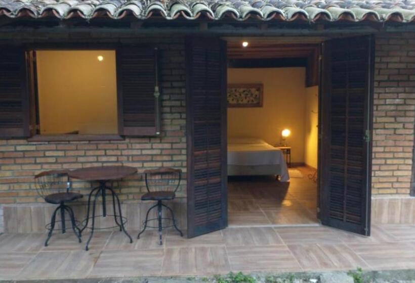 Номер Economy, Da Cachoeira