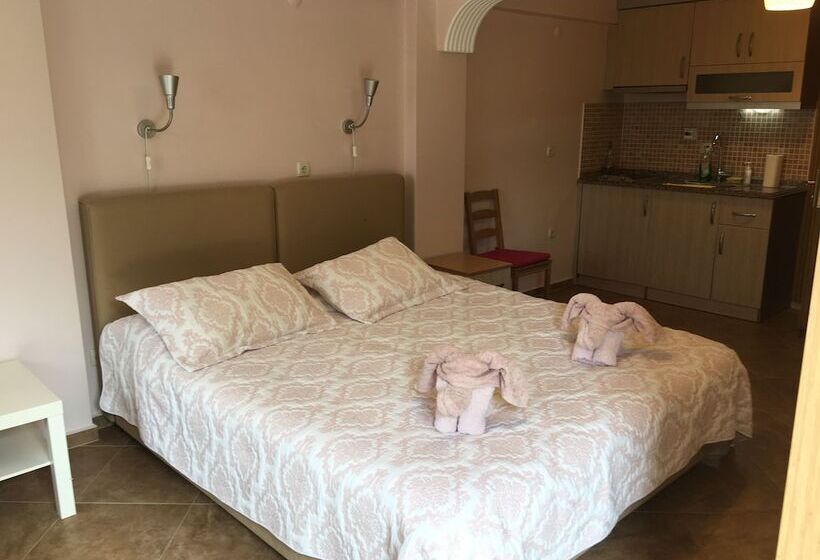Номер Стандарт, Natureland Efes Pension