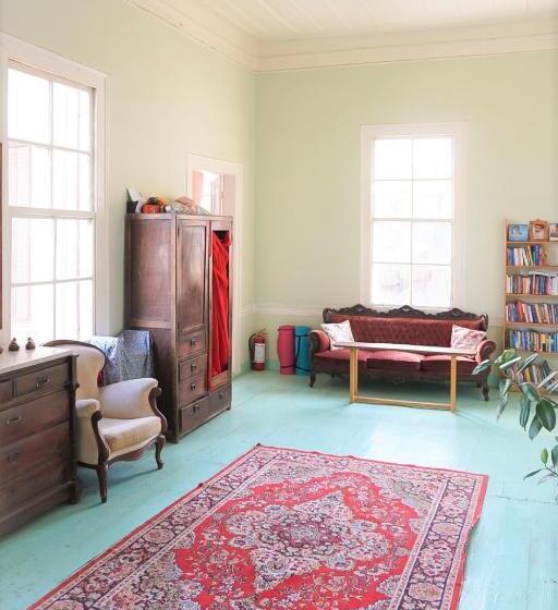 اتاق لوکس, Lotus Garden Hostel Izmir