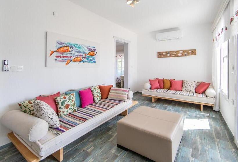 Люкс Superior Вид на Море, Kefi Beach & Suites
