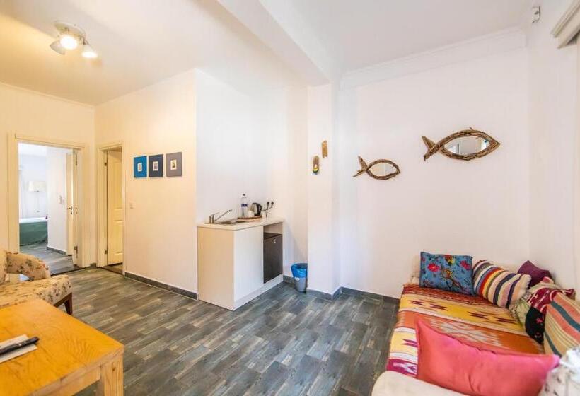 Семейный Номер, Kefi Beach & Suites