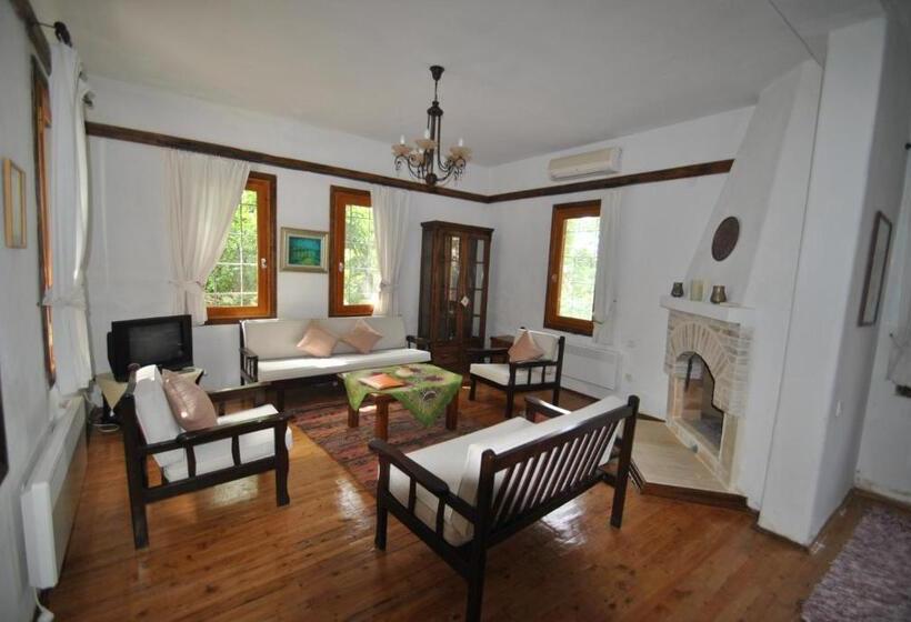 ویلای 3 خوابه, Kleo Cottages