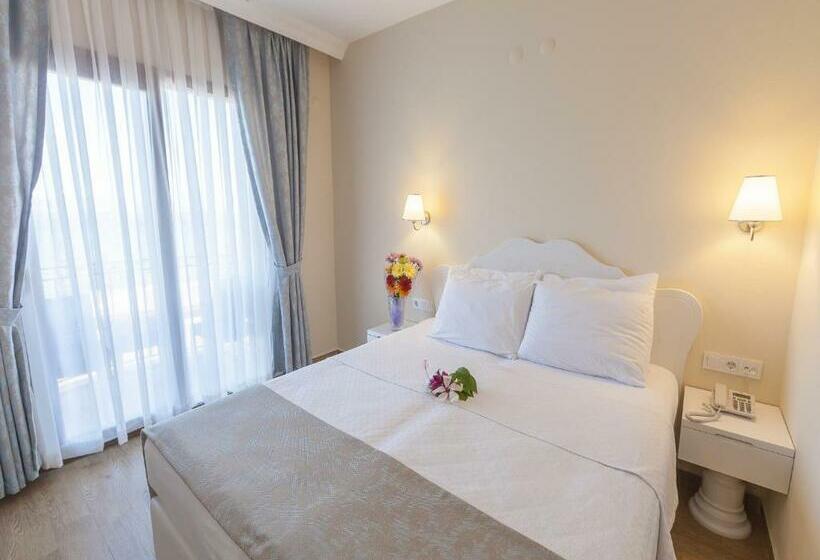 海景标准间带阳台, Kumluk Otel