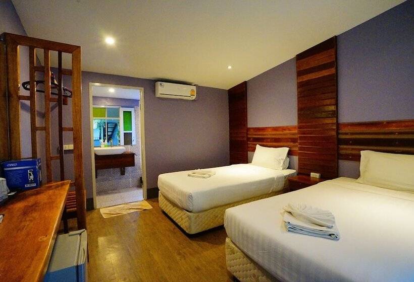 Номер Deluxe Вид на Бассейн, Apple Beachfront Resort