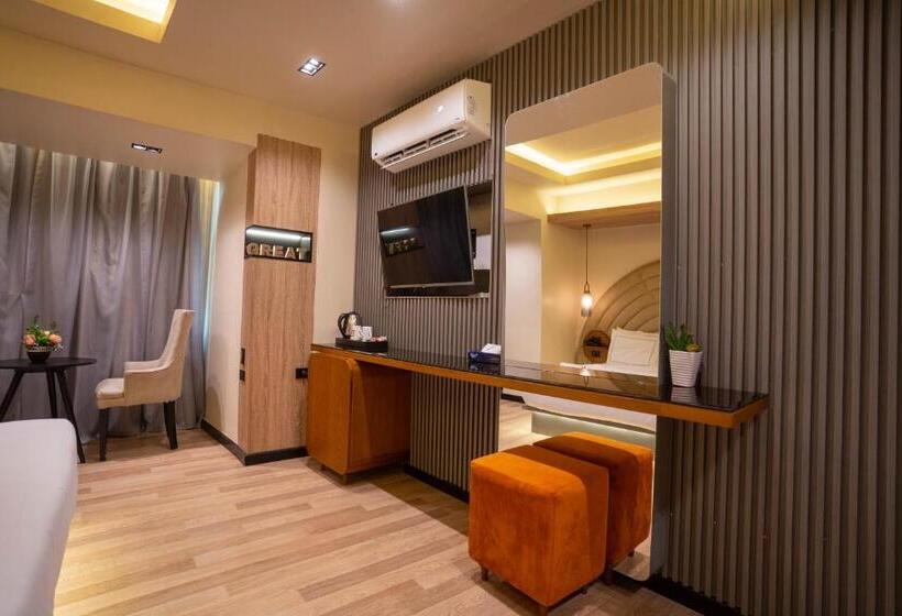 اتاق استاندارد با چشم‌انداز, Great Pyramid Inn