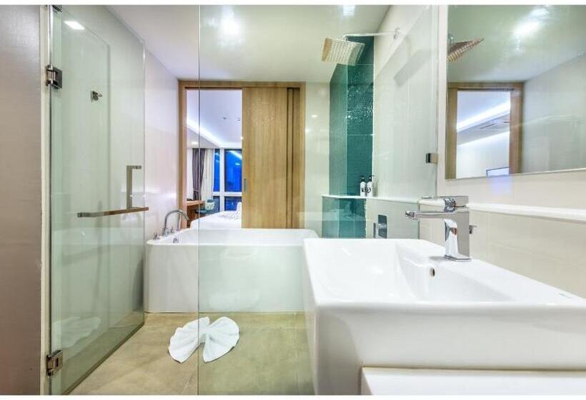 سوییت خانوادگی, Plaai Prime Hotel Rayong Sha Extra Plus
