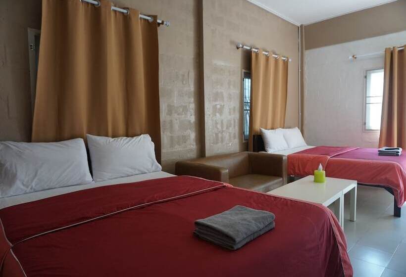 Четырехместный Номер Стандарт, Ann Hostel