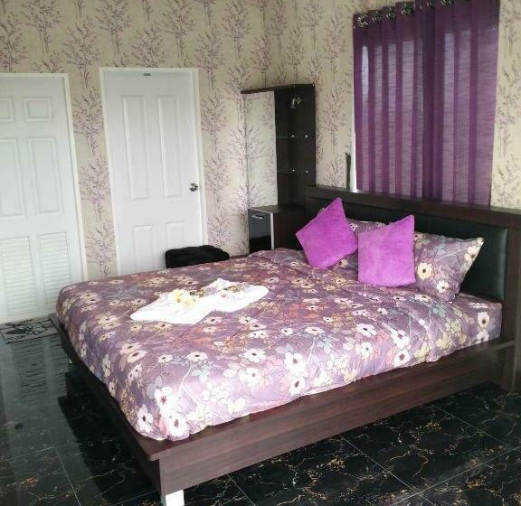 Deluxe Junior Suite, Baan Suan Thanwalai Khon Kaen