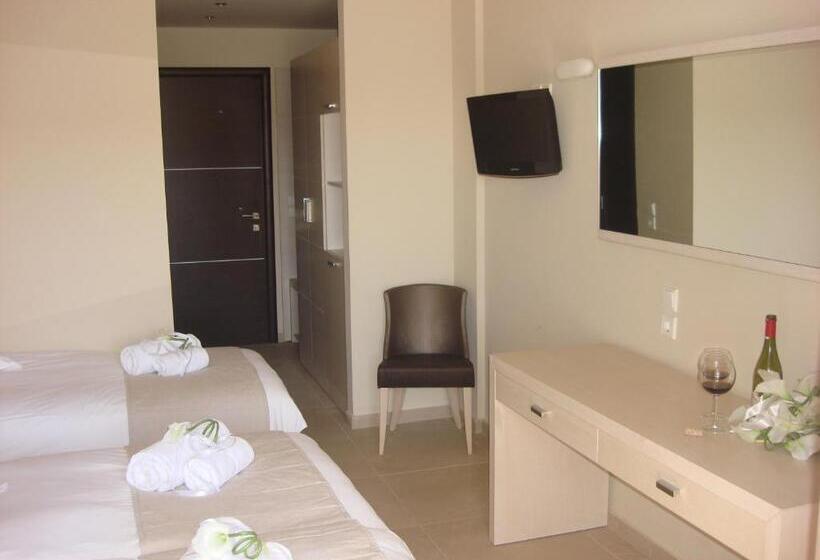 Трехместный Номер Superior, Siviris Golden Beach