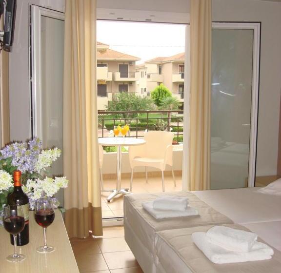Семейный Номер, Siviris Golden Beach