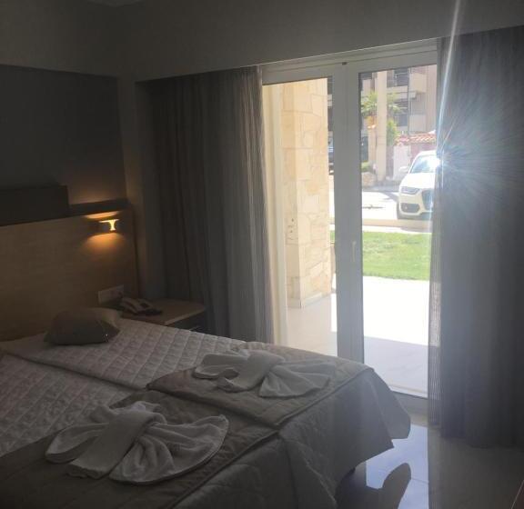 Семейный Номер Deluxe, Siviris Golden Beach