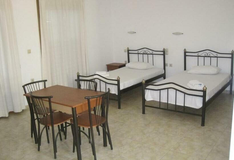 스탠다드 스튜디오, Sfinias Apartments